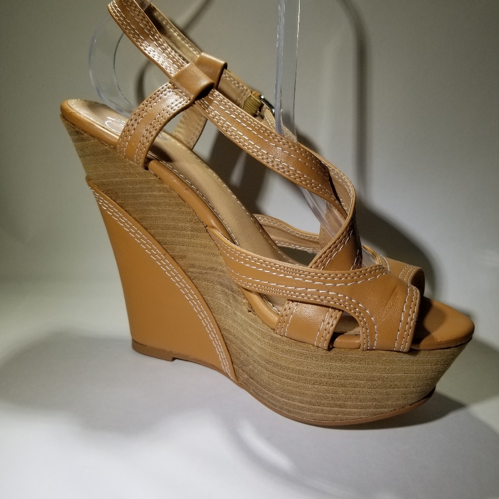 COLIN STUART WEDGE NEW WITHOUT BOX SIZE 8.5B